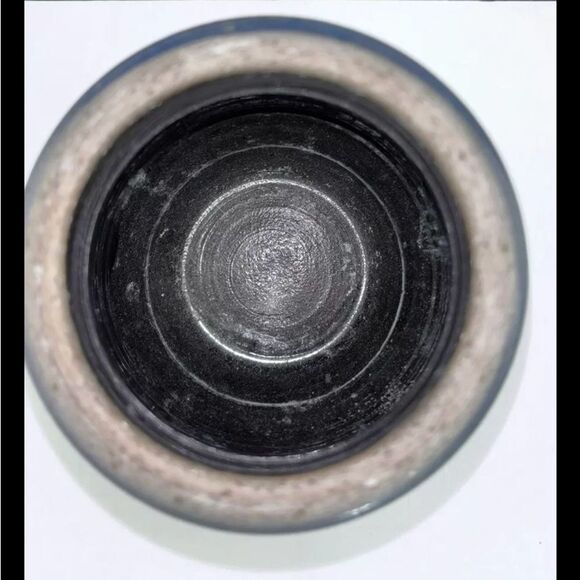 Vintage Rowe Pottery Works 1992 5" Cat Crock Cobalt Salt Glaze Cambridge WI - Picture 2 of 6